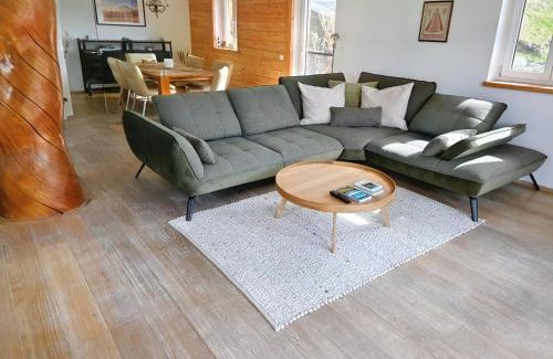 Falkenburg House | Traum Chalet mit Privatwald