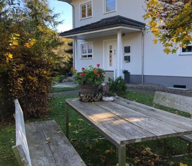 Haigerloch Apartment | Traumhafte Wohnung für 6-7 Personen - riesige Dachterrasse