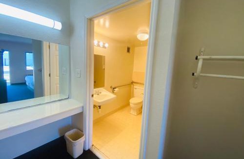 Scottsboro Hotel | Traveler's Place Inn & Suites