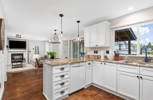 Vancouver House | Travelers Getaway