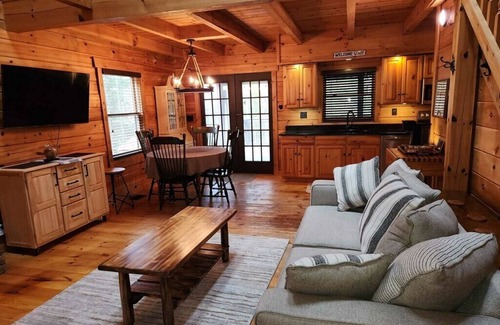 Pine Mountain Cabin | Travelers Rest Cabin
