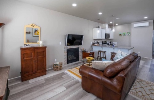 Larkspur House | Traveller's Outdoor Paradise