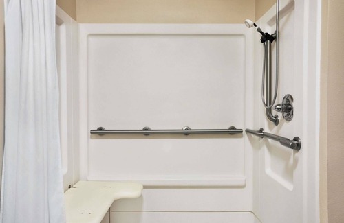 Brunswick Hotel | Travelodge by Wyndham Brunswick near Frederick