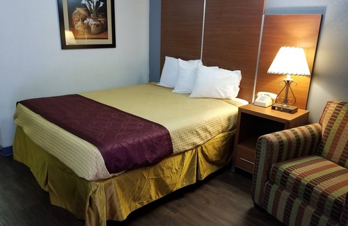 Westside Hotel | Travelodge by Wyndham Albuquerque West