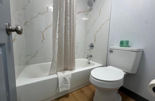 Gainesville Hotel | Travelodge by Wyndham Gainesville