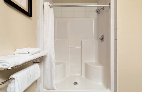 Weyburn Hotel | Travelodge by Wyndham Weyburn