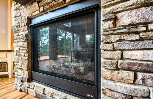 Luray House | Tree Top cabin on the Shenandoah River