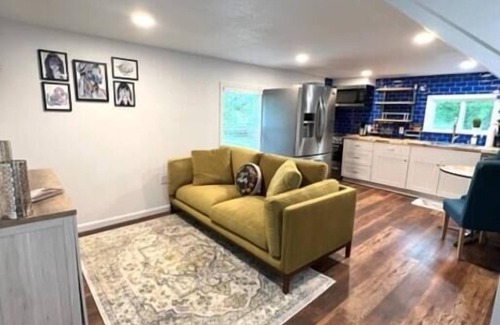 Mart Apartment | Tree Top Oasis Near Waco