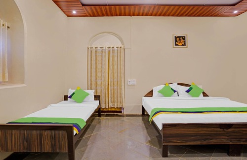 Matheran Hotel | Treebo Cecil Resort, 600 Mtrs From Matheran Railway Station