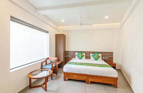 Thampanoor Hotel | Treebo De Cloud 9 Regency