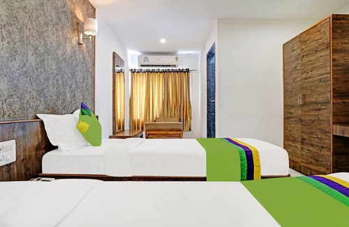 Cidco Hotel | Treebo Varsha Palace