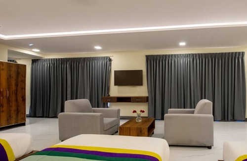 Chikkamagaluru Hotel | Treebo Jaguar Comforts, 3 Kms From Mahatma Gandhi Park