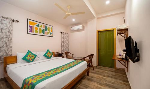 Sualkuchi Hotel | Treebo Kashvijoy, 7 Km From Kamakhya Temple