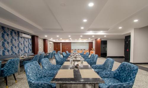 Sector 70 Hotel | Treebo La Mirage Suite