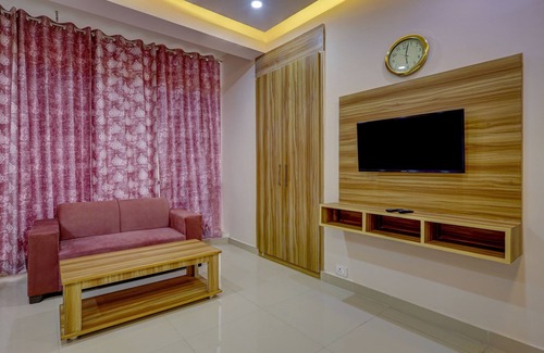 Noida Hotel | Treebo Primeone