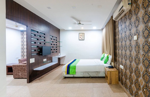 Kalyani Nagar Hotel | Treebo Spring Brooks, Kalyani Nagar