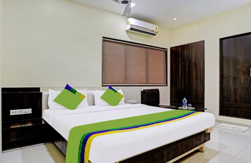 Parel Hotel | Treebo Trend Hiramani Parel Lalbaug