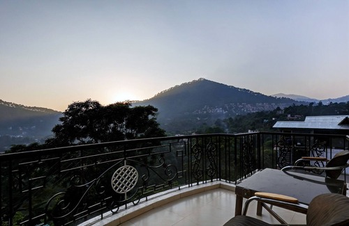 Bhagtpura Hotel | Treebo Trend Sapphire Inn