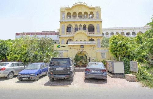 Vidhyadhar Nagar Hotel | Treebo Trend Utsav Niwas