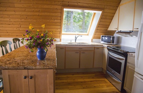 Friendship Ski Chalet | Treehouse with stunning ocean Views from expansive deck + Frontage on Forest l