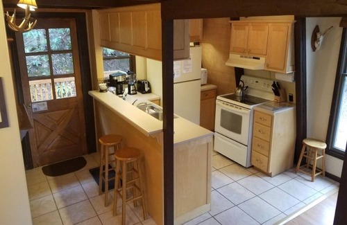 Burnsville House | Treetops Lodge - Private Mountain Home in Mt. Mitchell Golf Community