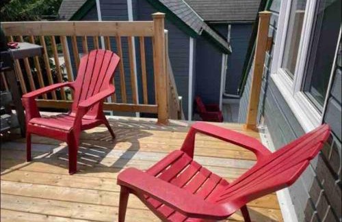 Mont-Tremblant Pedestrian Village Apartment | Tremblant Village Retreat!Steps to hill & trails