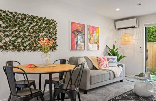 Mount Albert House | Trendy 2 Bed Accommodation