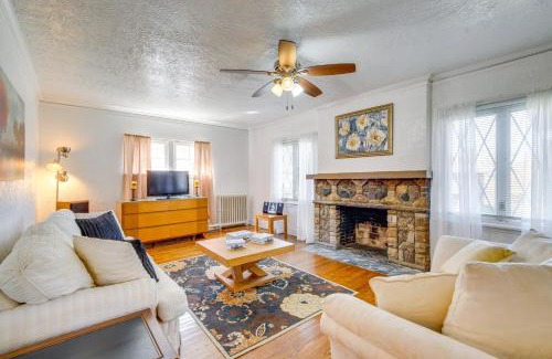 Cleveland Heights Apartment | Trendy South Euclid Apt - 5 Mi to Cleveland Clinic