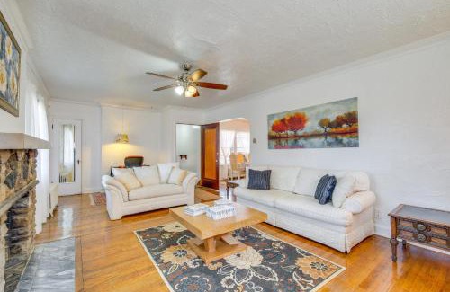 Cleveland Heights Apartment | Trendy South Euclid Apt - 5 Mi to Cleveland Clinic