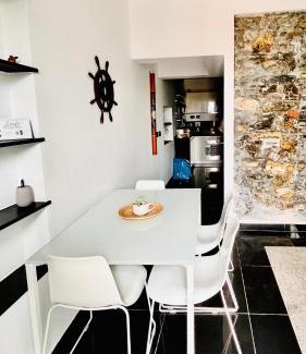 Sturla Apartment | Trilocale sulla Spiaggia - Parcheggio Privato