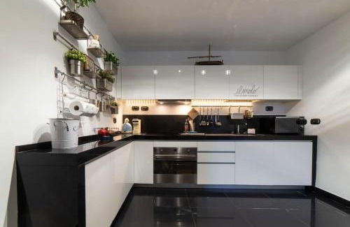 Sturla Apartment | Trilocale sulla Spiaggia - Parcheggio Privato