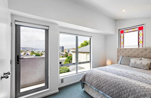 Thorndon House | TrinketBox