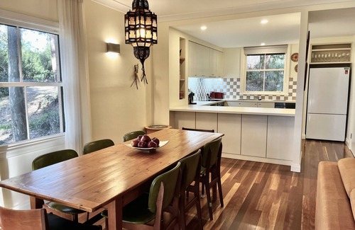 Pokolbin House | Trinkeyroo - Unique Cypress Lakes Villa