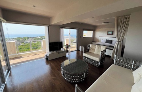 Okinawa Hotel | Triple Suite | Orion Suite Triple Suite Room Ro/Nanjo Okinawa