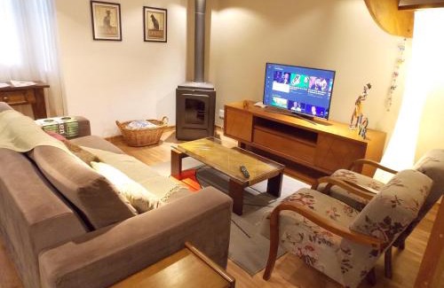 Centro House | Triplex 3 suítes em Canela