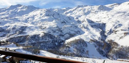 Les Menuires Apartment | Triplex E12 Résidence Les Lauzes - Les Menuires - Croisette