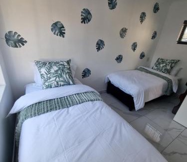 Durban North House | Troon Harmony - Room 1
