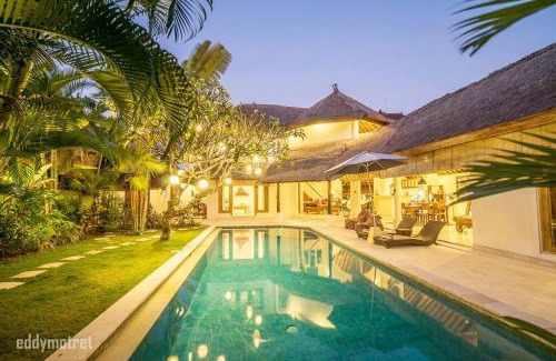 Laksmana Villa | Tropical 3BR villa in the heart of Seminyak