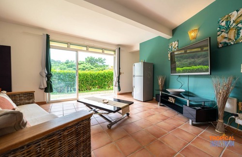 Case-Pilote Apartment | Tropical Indies Dream Soothing getaway - Cosy living room - 55 m² studio suite