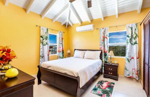 Ocean Point House | Tropical Jungle Oasis with Lagoon Views, Good WiFi