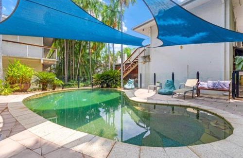 Parap Apartment | Tropical Oasis, saltwater pool In the heart of Parap Orange