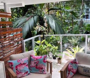Palm Cove Apartment | Tropical paradise