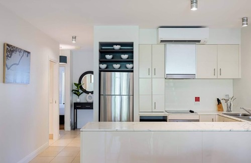 Palm Cove Resort | Tropical Rooftop Paradise at The Beach Club