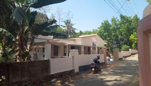 Mallapalli Villa | TROPICAL Villa WITH A VIEW