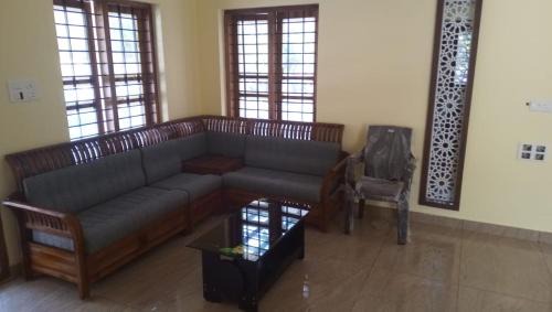 Mallapalli Villa | TROPICAL Villa WITH A VIEW