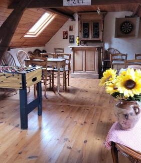 Watou House | Troubadour24