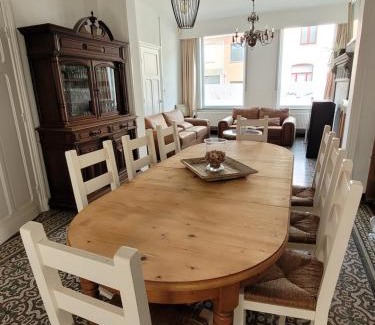 Watou House | Troubadour24