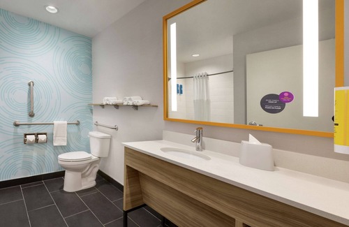 Webster Hotel | Tru by Hilton Houston Webster NASA