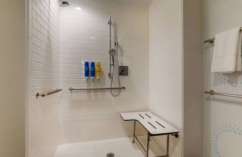 Wilmington Hotel | Tru By Hilton Leland Wilmington