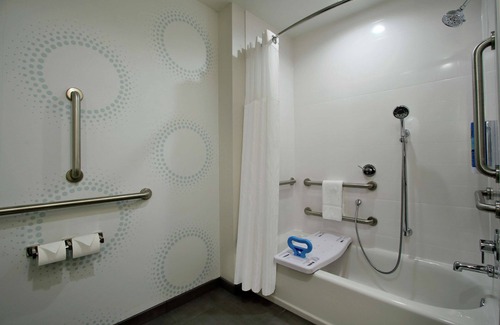 Mobile Hotel | Tru by Hilton Mobile